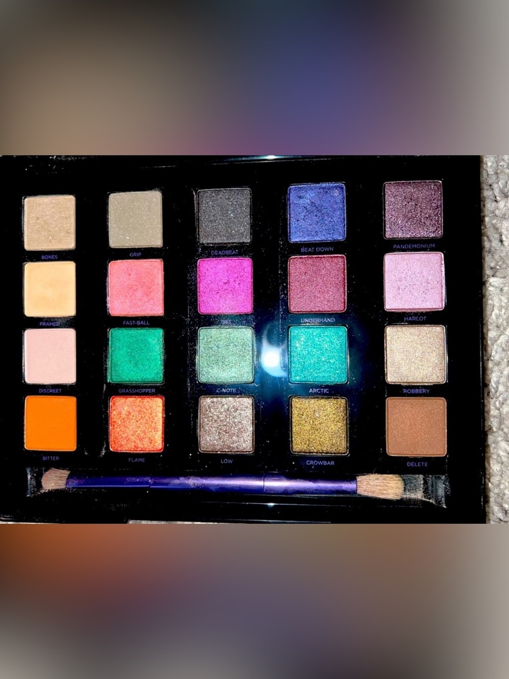 Urban Decay Rainbow Iridescent Vice Makeup Palette - Picture 3 of 3